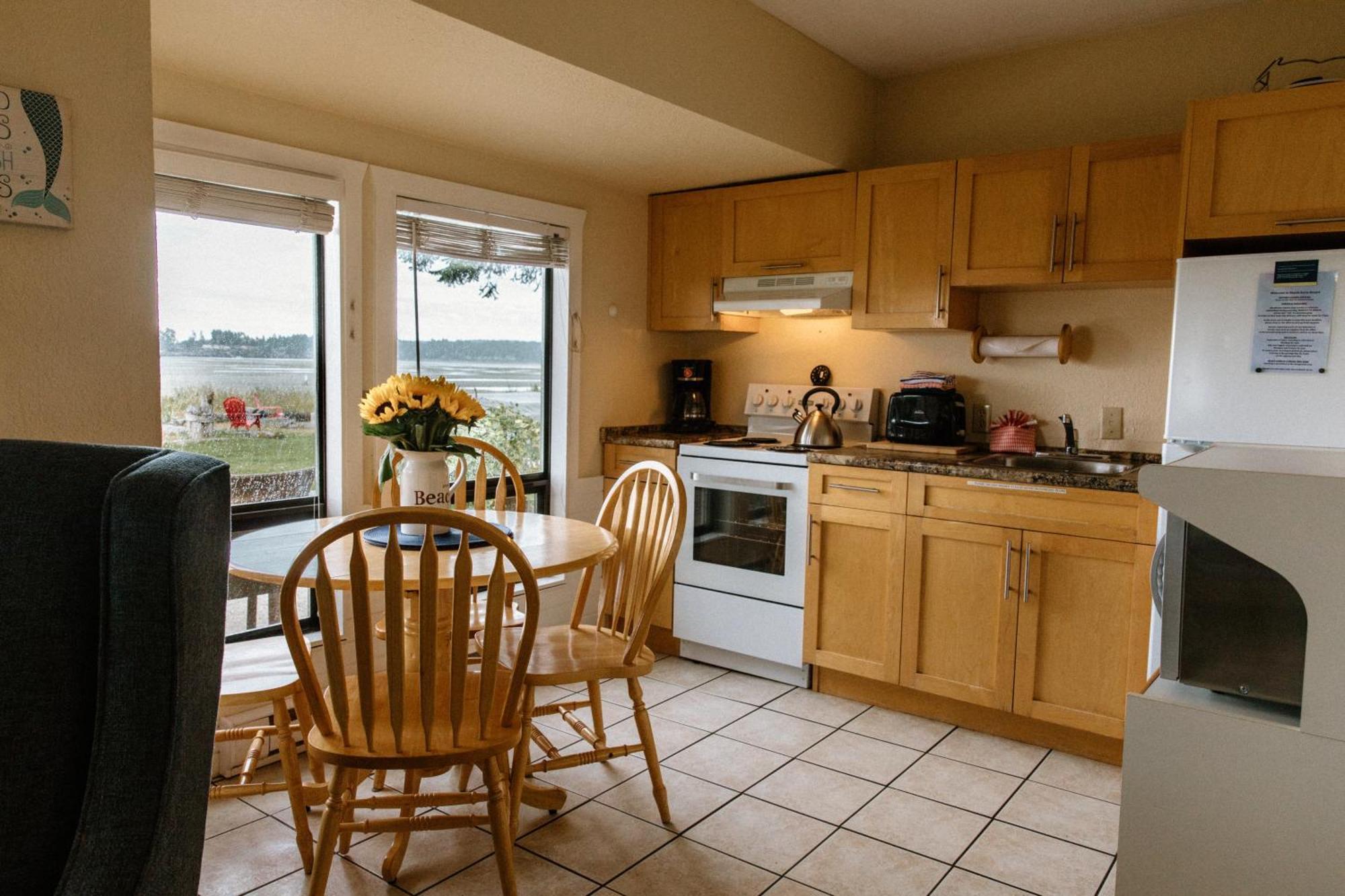 Beach Acres Resort Parksville Habitación foto
